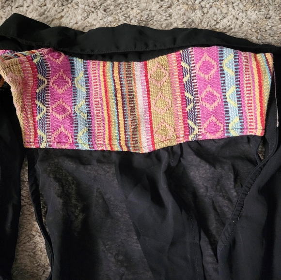 Fun and Flirt size Medium Black Sheer button Open Back Tank Top - Picture 4 of 5